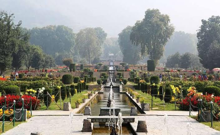 Kashmir Tour 6 Nights 7 Days Package